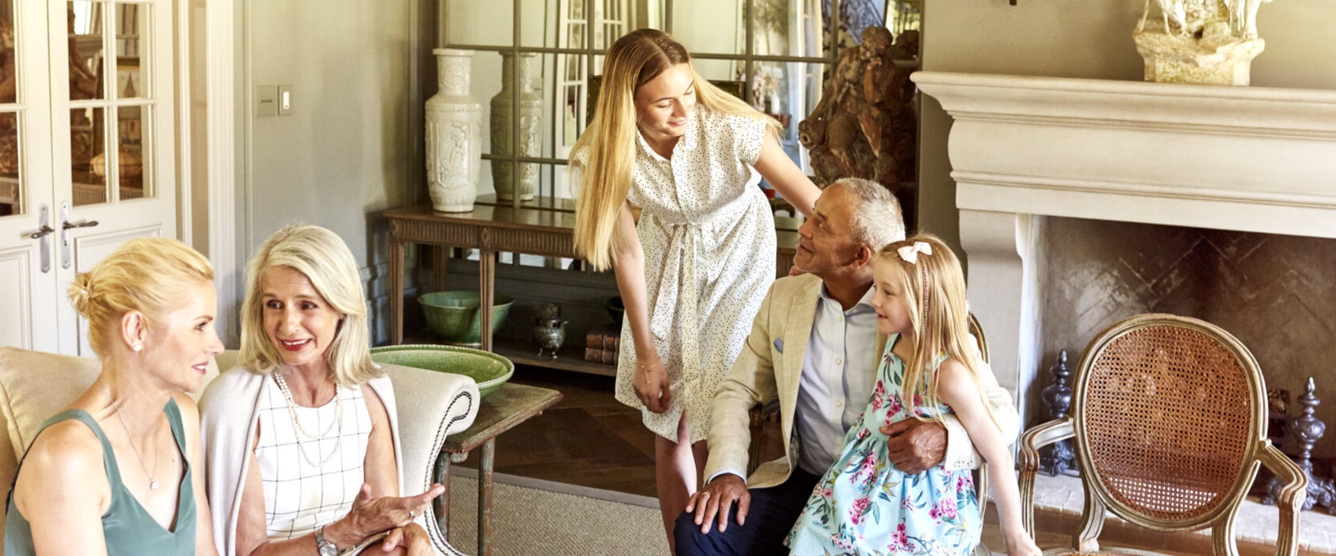How do you structure an estate plan?